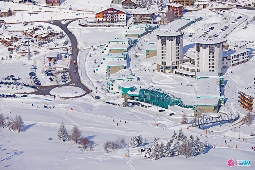 46 Vale C'E' Al Villaggio Olimpico Di Sestriere Exterior photo